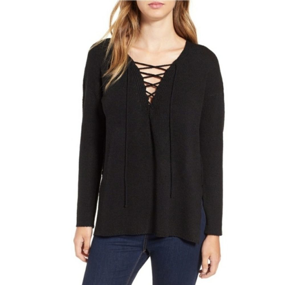 ASTR THE LABEL Black Knit Lace Up Tunic Style Sweater Size Medium